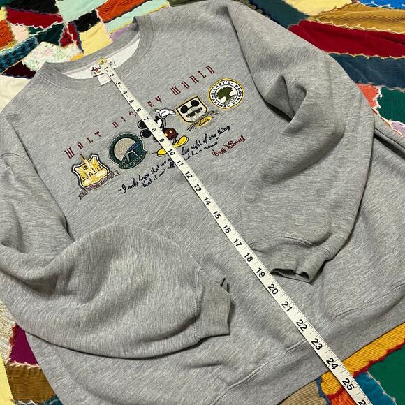 Vintage Disney ‘Walt Disney World’ Embroidered Grey Crewneck Large - Picture 5 of 7